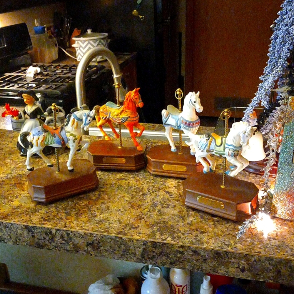IGI Carousels Horses